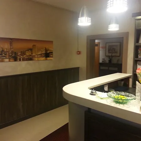 花园酒店 酒店