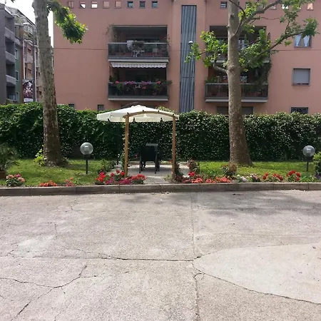 花园酒店